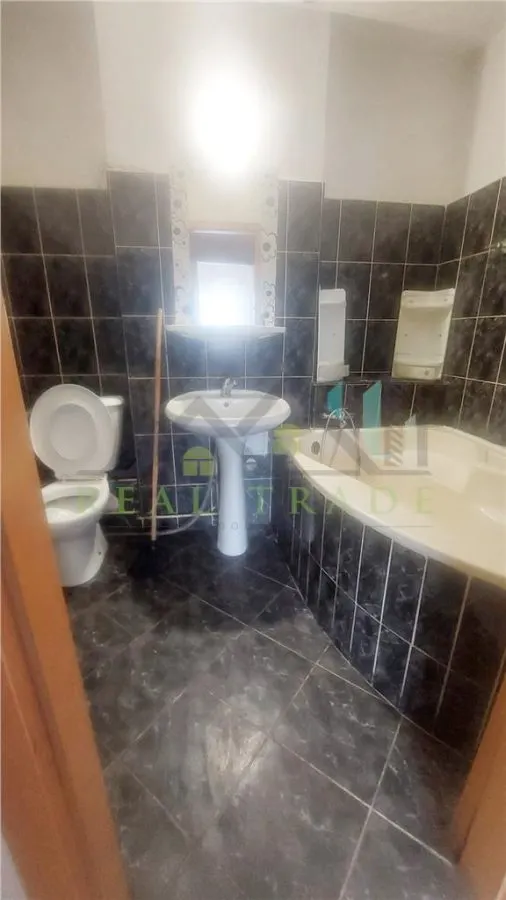 Apartament 2 camere decomandat, etaj intermediar Centrul Civic- str. Toamnei - foto 6