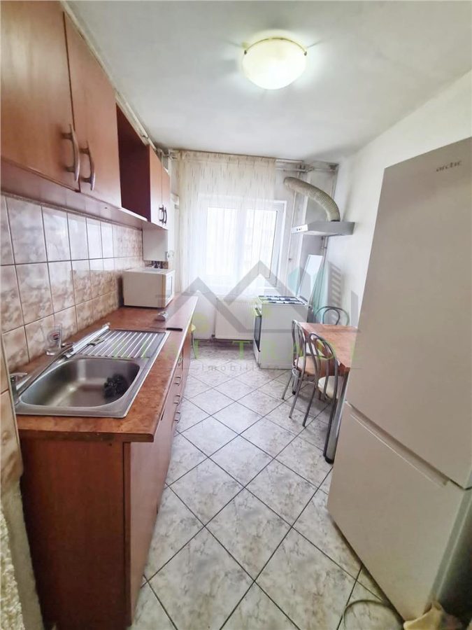 Apartament 2 camere decomandat, etaj intermediar Centrul Civic- str. Toamnei - foto 7