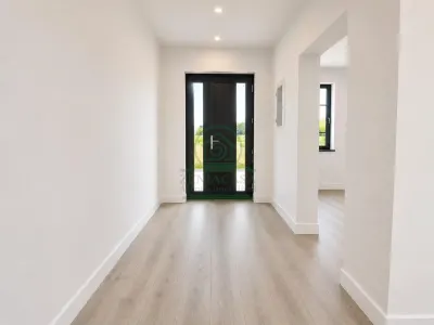 Casa 3 camere Tomesti Iasi + 650 mp teren - foto 2