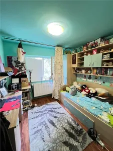 Lipovei - 2 Camere - Etaj 2 - Centrala proprie - Bloc izolat - Decomandat - foto 2