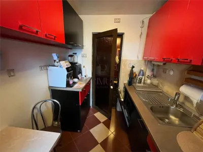 Lipovei - 2 Camere - Etaj 2 - Centrala proprie - Bloc izolat - Decomandat - foto 6
