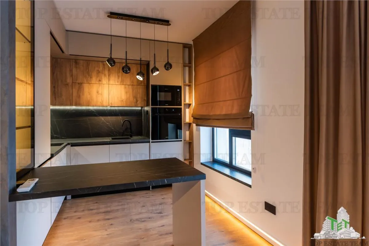 Vanzare imediata. Acte complete. Apartament deosebit 3 camere etaj 9 vedere la lac - foto 3