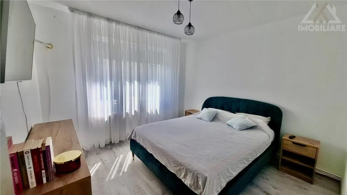 Apartament 3 camere - Alexandru cel Bun - foto 3