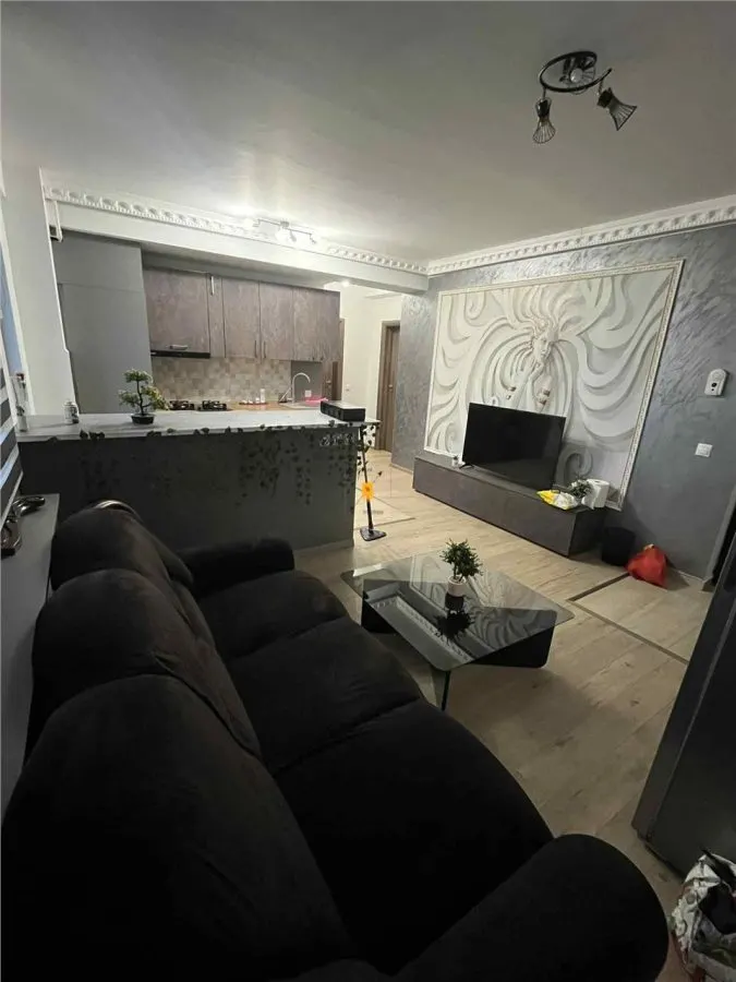 Inchiriere apartament  3 camere zona  Republicii - foto 1