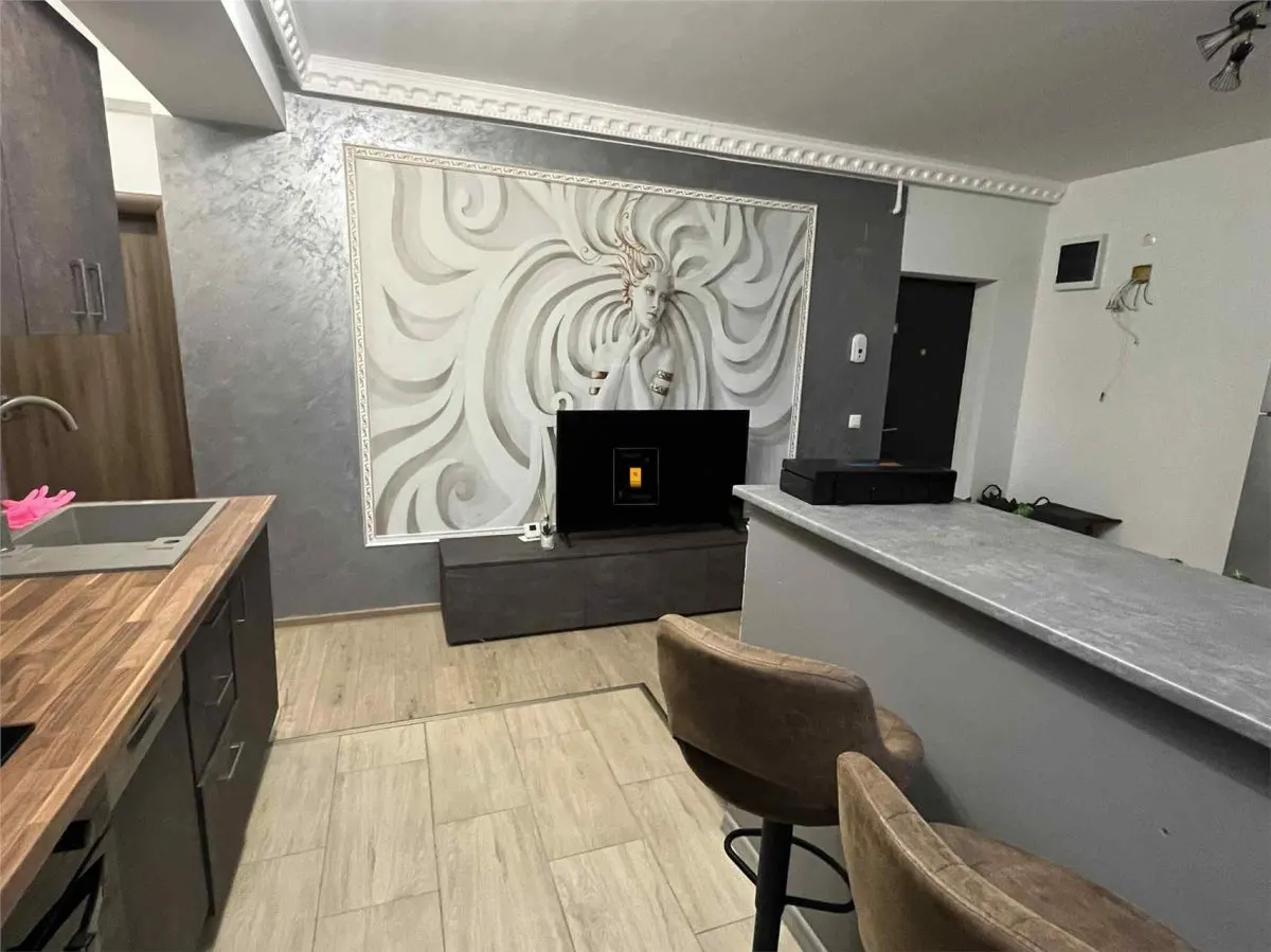 Inchiriere apartament  3 camere zona  Republicii - foto 4