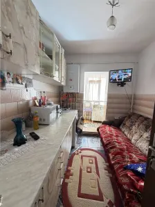 Apartament 2 camere decomandat- Nicolina 1 - foto 4