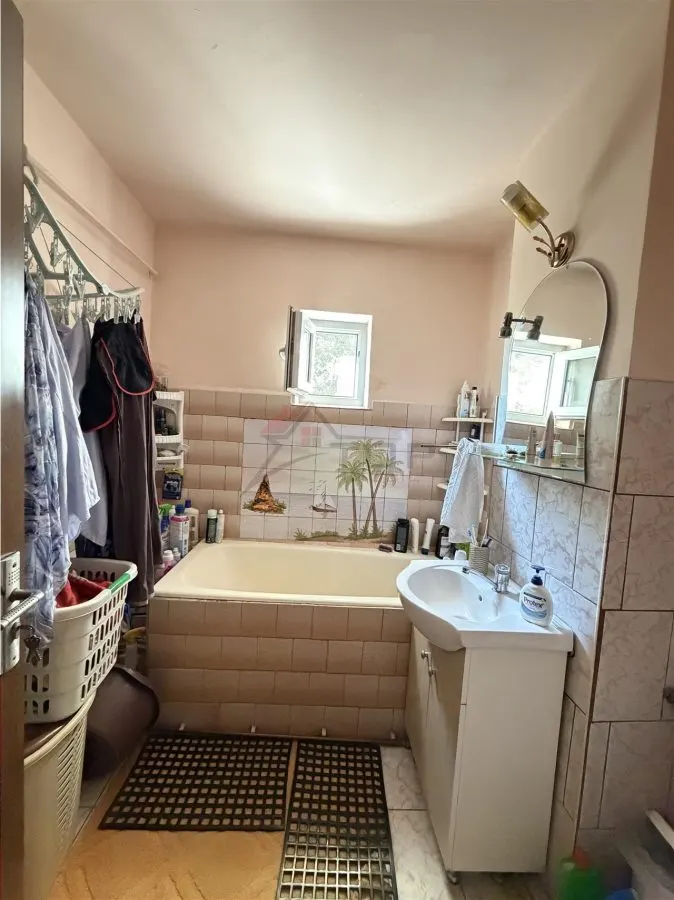 Apartament 2 camere decomandat- Nicolina 1 - foto 5