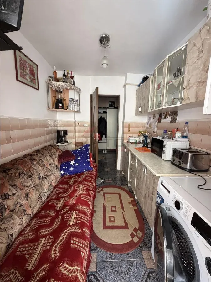 Apartament 2 camere decomandat- Nicolina 1 - foto 6