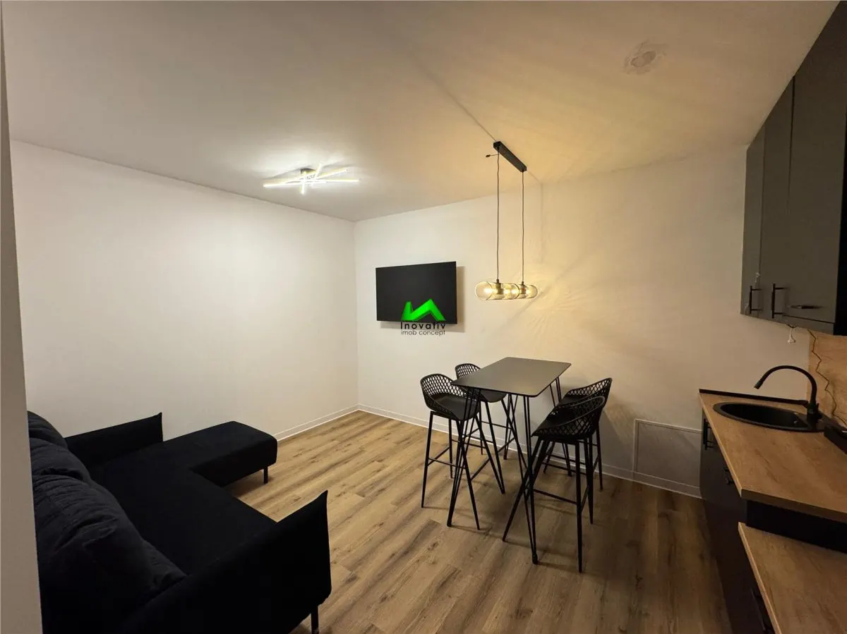 Apartament LUX de vanzare 3 camere Sibiu Piata Mica - foto 2