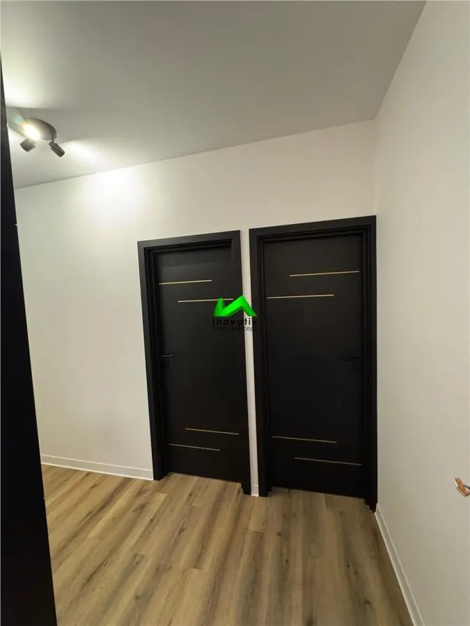 Apartament LUX de vanzare 3 camere Sibiu Piata Mica - foto 6