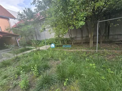 Oportunitate de investitie  2 case  in aceeasi curte Fagaras Zona Centrala - foto 5