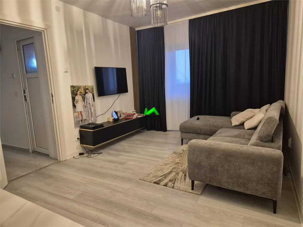 Apartament 2 camere de vanzare Sibiu Zona Vasile Aaron - foto 1