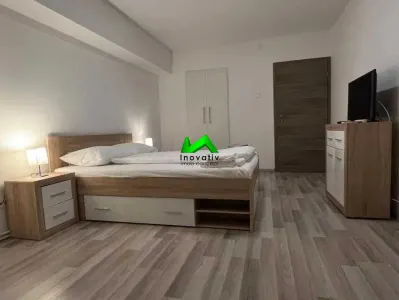 Apartament de inchiriat 3 camere 2 bai Sibiu Central - foto 3
