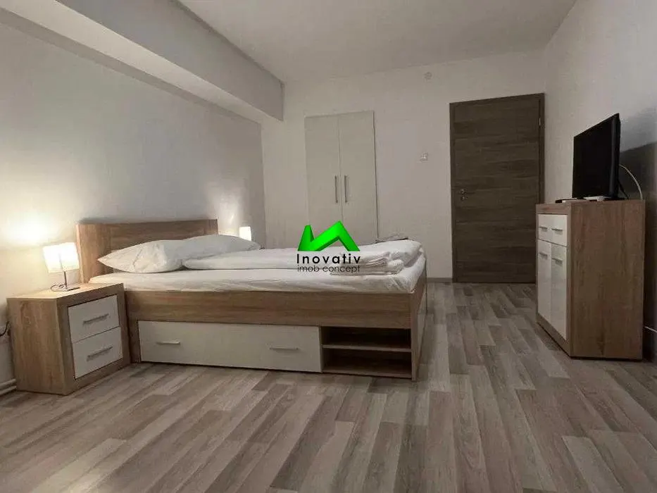 Apartament de inchiriat 3 camere 2 bai Sibiu Central - foto 3