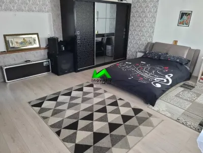 Casa de vanzare 5 camere 3 bai teren Cartierul Arhitectilor - foto 2