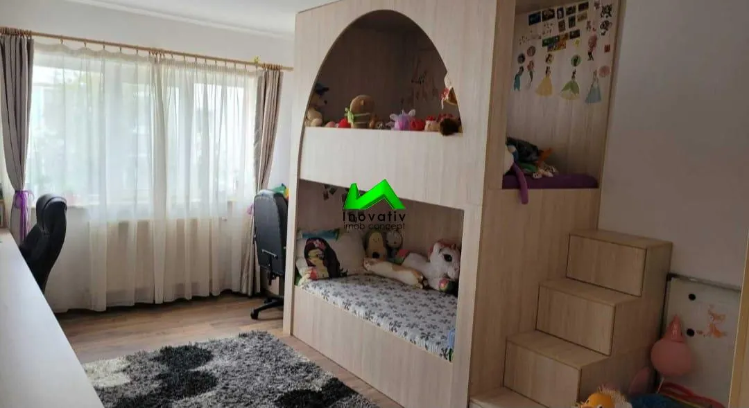 Apartament de vanzare 3 camere Sibiu Vasile Aaron - foto 2
