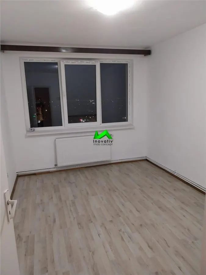 Apartament de vanzare 3 camere Sibiu Mihai Viteazul - foto 3