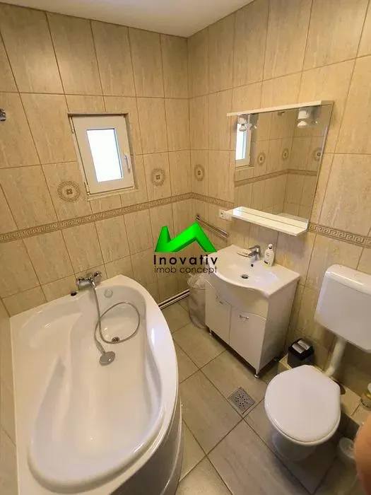 Apartament 4 camere decomandat Sibiu Vasile Aaron - foto 5