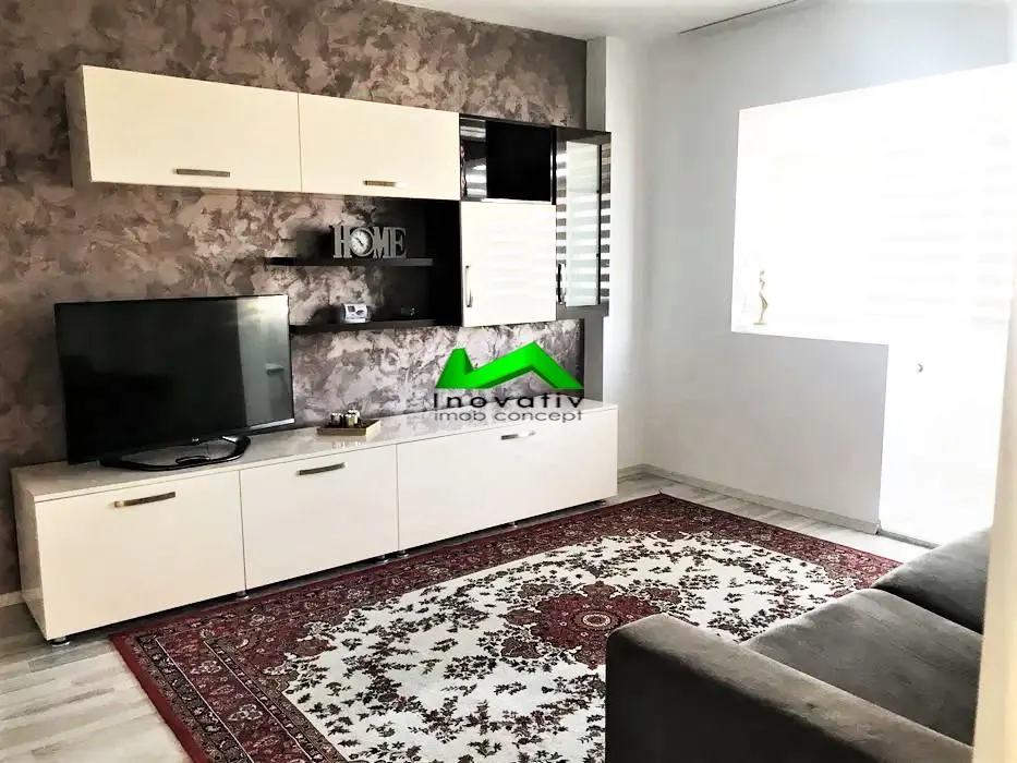 Apartament de inchiriat 2 camere decomandat Sibiu Mihai Viteazul - foto 2