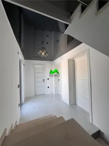 Casa 4 camere + mansarda de inchiriat Sura Mare Sibiu - foto 3