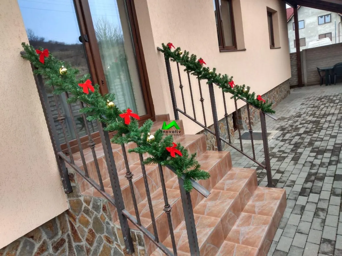 Casa de vanzare 5 camere Sibiu Sura Mare - foto 12