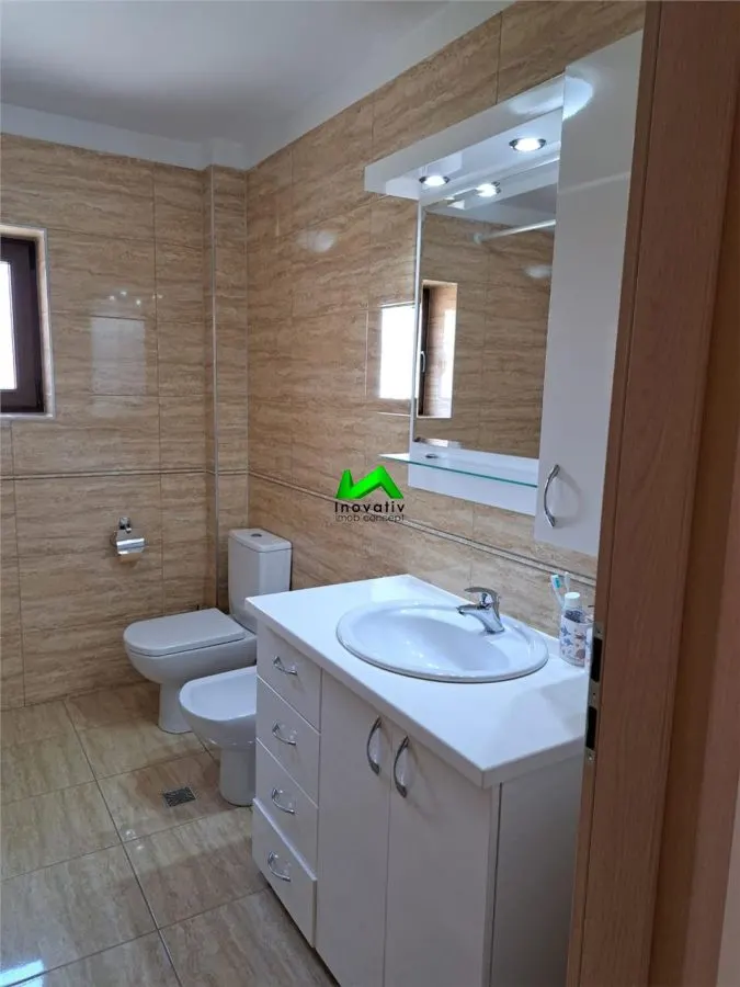 Casa de vanzare 5 camere Sibiu Sura Mare - foto 6