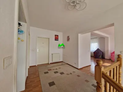 Casa de vanzare 6 camere Sibiu Sura Mica - Sura Mica