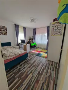Casa de vanzare 6 camere Sibiu Sura Mica - foto 5