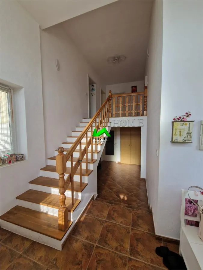Casa de vanzare 6 camere Sibiu Sura Mica - foto 8