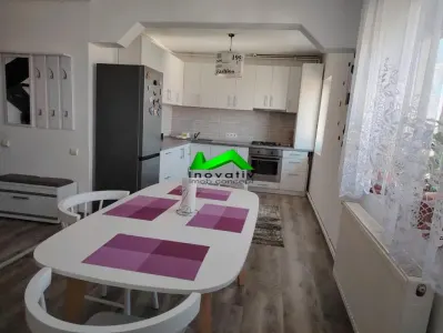 Apartament 3 camere de inchiriat balcon Sibiu Vasile Aaron - foto 2