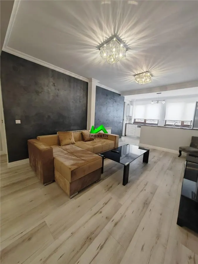 Apartament de vanzare 2 camere Sibiu Central Piata Cibin - foto 1