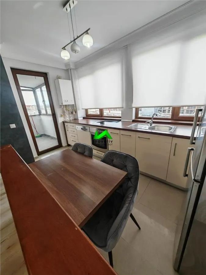 Apartament de vanzare 2 camere Sibiu Central Piata Cibin - foto 13