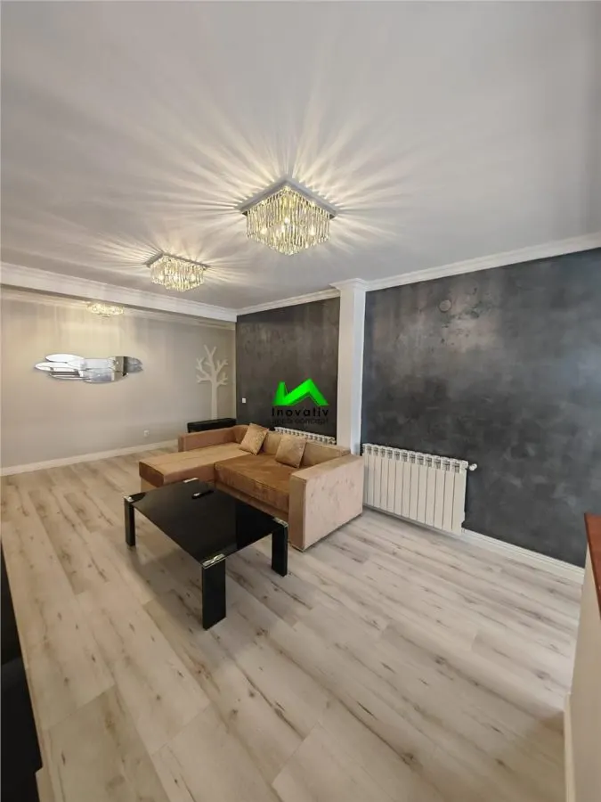 Apartament de vanzare 2 camere Sibiu Central Piata Cibin - foto 3