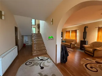 Casa de vanzare 4 camere garaj teren Micesti Alba - Micesti