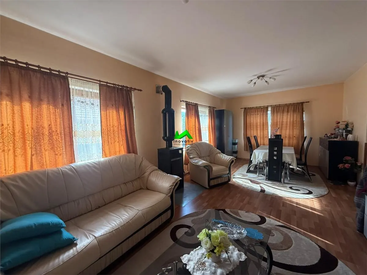 Casa de vanzare 4 camere garaj teren Micesti Alba - foto 2
