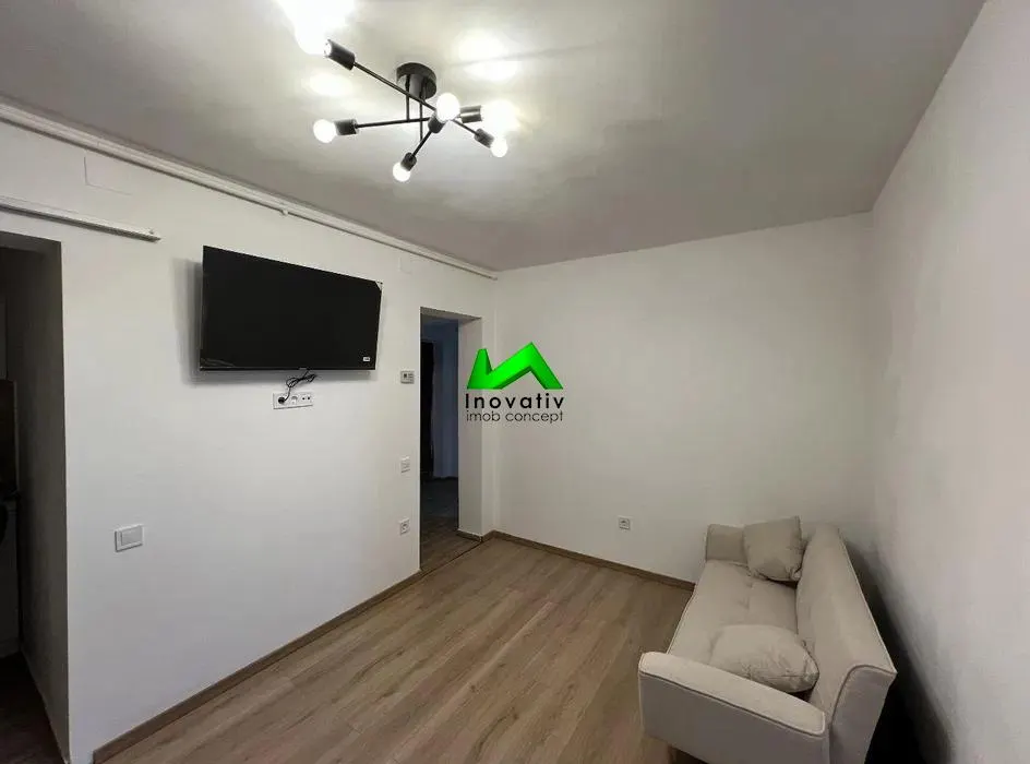 Apartament de inchiriat 3 camere Sibiu Tiglari - foto 2