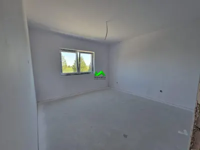 Casa de vanzare 4 camere Sibiu Sura Mica - foto 11