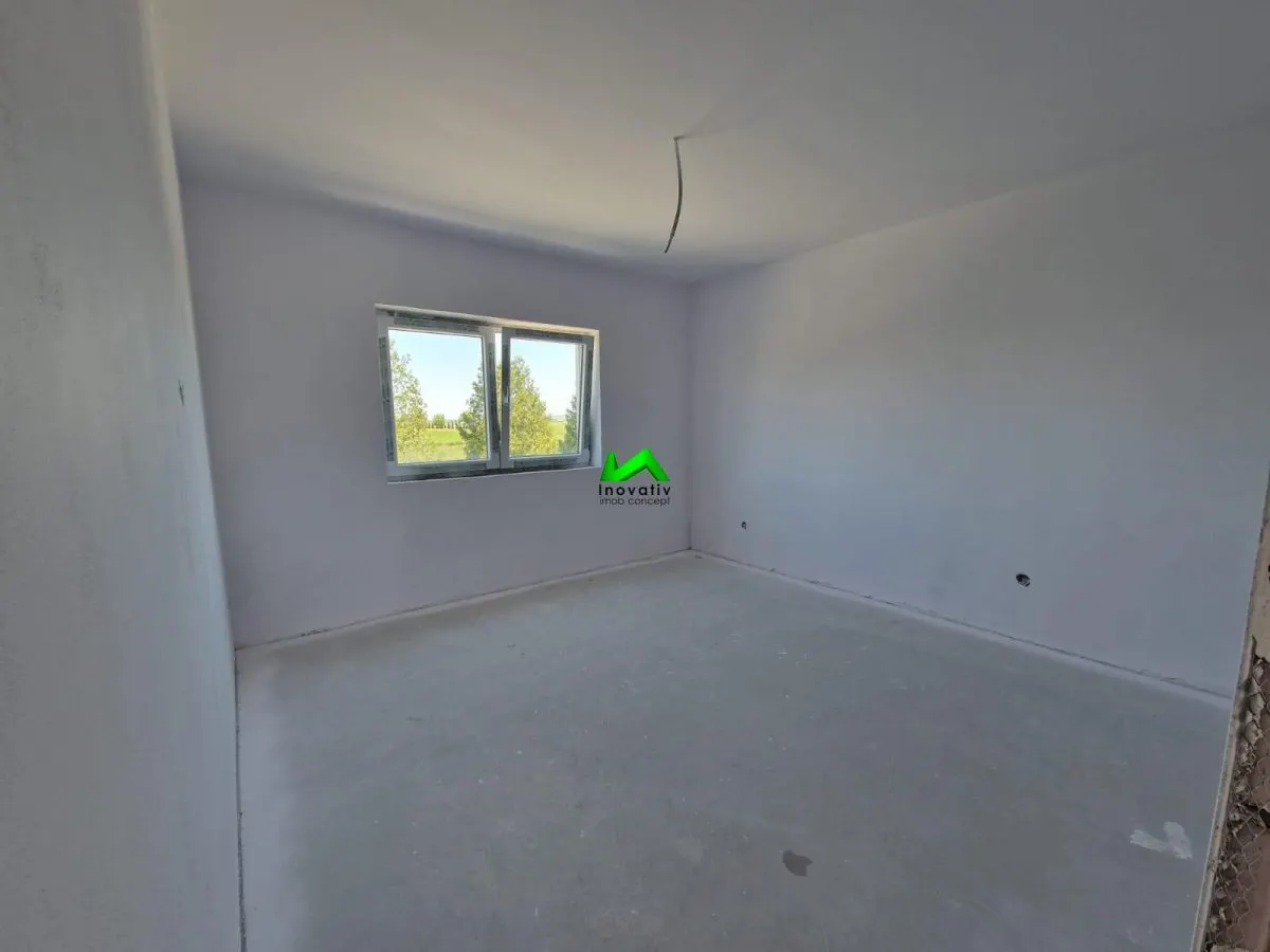 Casa de vanzare 4 camere Sibiu Sura Mica - foto 11
