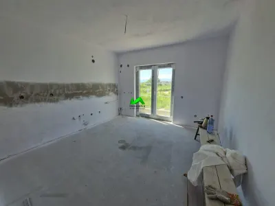 Casa de vanzare 4 camere Sibiu Sura Mica - foto 12