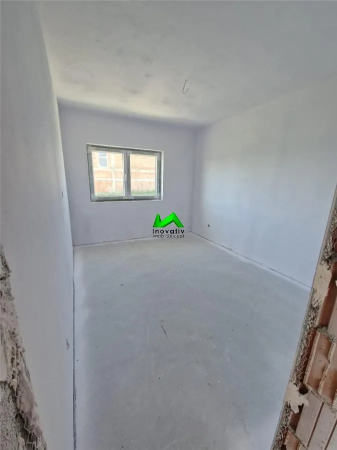 Casa de vanzare 4 camere Sibiu Sura Mica - foto 13