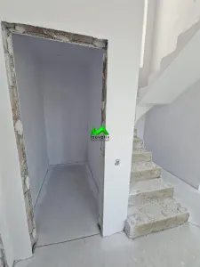 Casa de vanzare 4 camere Sibiu Sura Mica - foto 3
