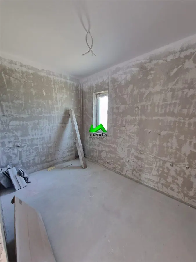 Casa de vanzare 4 camere Sibiu Sura Mica - foto 5