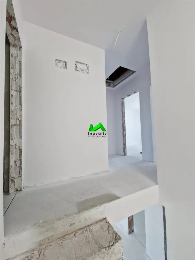Casa de vanzare 4 camere Sibiu Sura Mica - foto 9