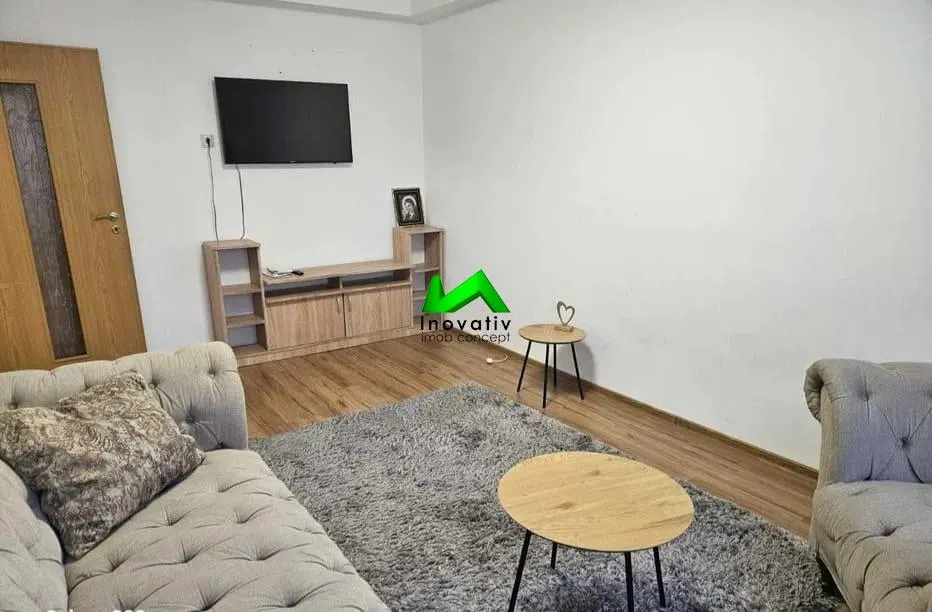 Apartament 3 camere decomandat Sibiu Vasile Aaron - foto 1