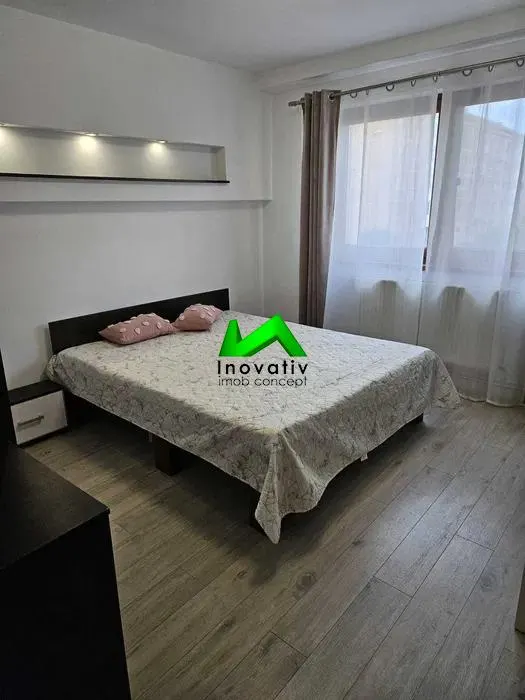 Apartament 3 camere decomandat Sibiu Vasile Aaron - foto 2
