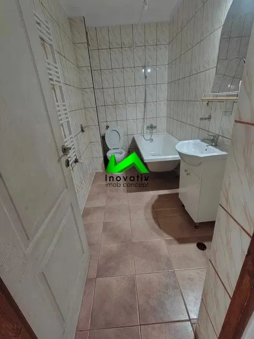 Apartament de vanzare 2 camere Sibiu Calea Cisnadiei - foto 3