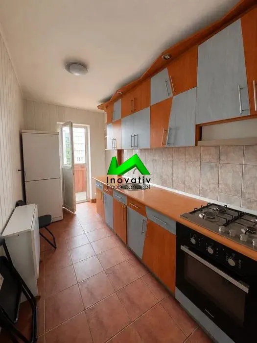 Apartament de inchiriat 3 camere Sibiu Mihai Viteazul - foto 4