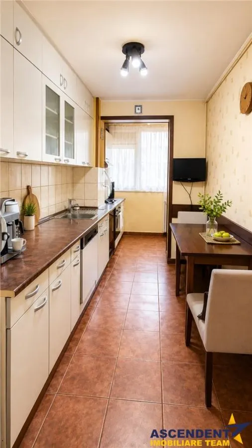 Etaj1, structura pe 62mp utili, design apreciabil, beci, 2 locuri parcare, Semicentral, Brasov - foto 2