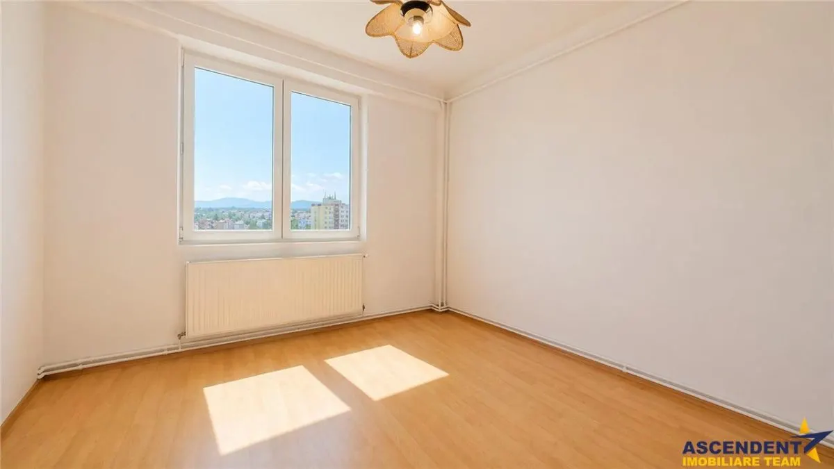 3D! Renovat, luminos, living si 2 dormitoare, cu vedere panoramica, Vlahuta, Brasov. - foto 2