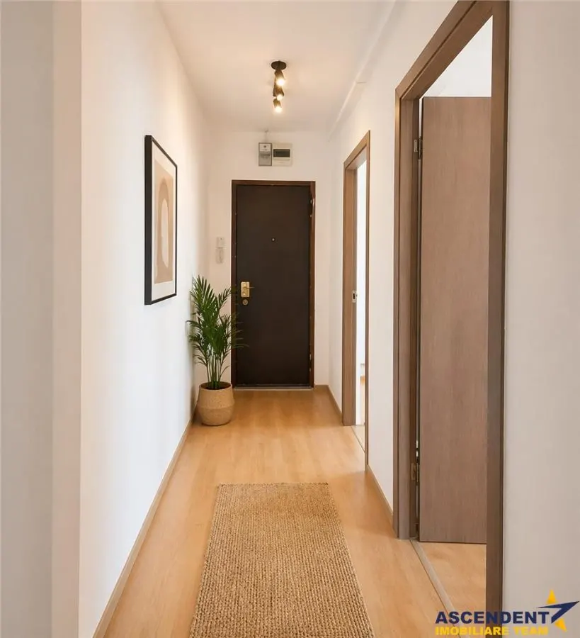 3D! Renovat, luminos, living si 2 dormitoare, cu vedere panoramica, Vlahuta, Brasov. - foto 4